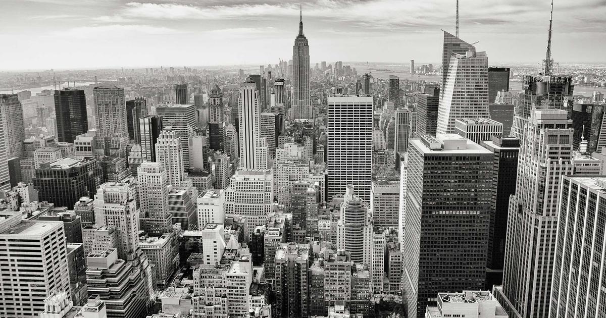 Safety tips for meeting people in your city